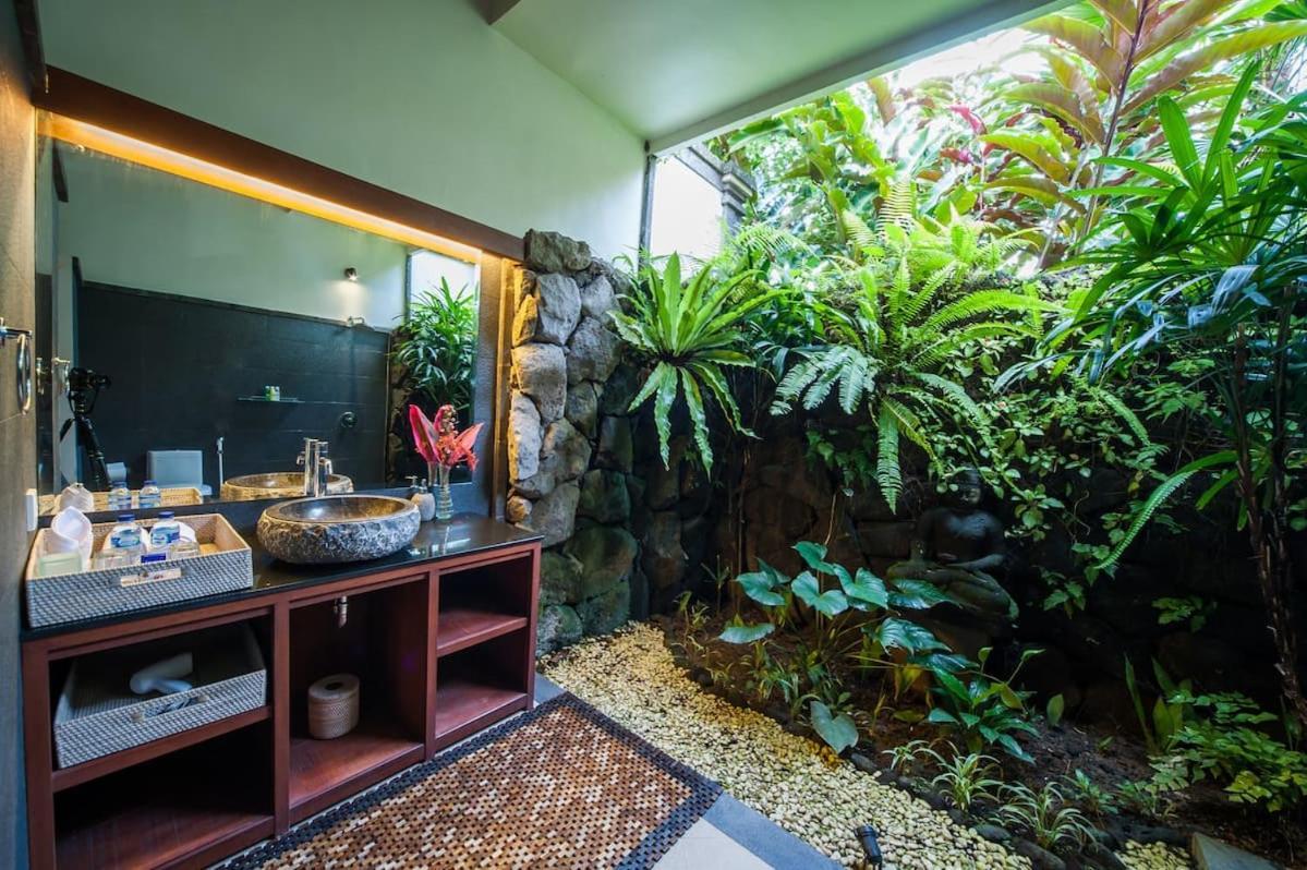 Luxury 3Br Infinity Jungle View Aashaya Villa Ubud Exterior foto